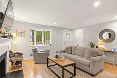 17 Cogswell Ave, Beverly, MA 01915 - Photo 5