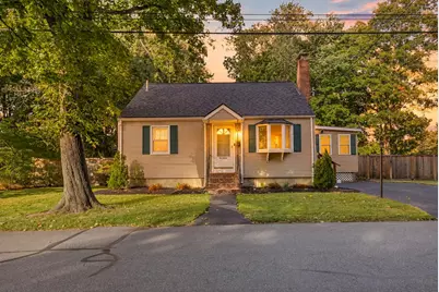 17 Cogswell Ave, Beverly, MA 01915 - Photo 1