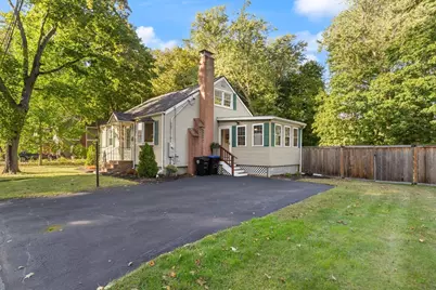 17 Cogswell Ave, Beverly, MA 01915 - Photo 29
