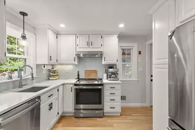 17 Cogswell Ave, Beverly, MA 01915 - Photo 11