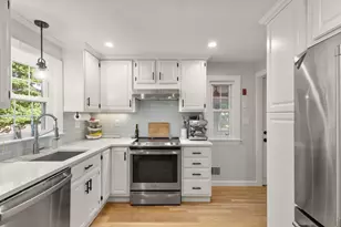 17 Cogswell Ave, Beverly, MA 01915 - Photo 11