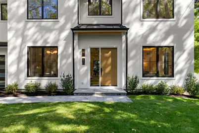 470 Quinobequin, Newton, MA 02468 - Photo 3