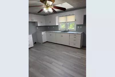 16 Bluemer Rd, Southampton, MA 01073 - Photo 9