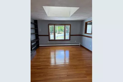 16 Bluemer Rd, Southampton, MA 01073 - Photo 5