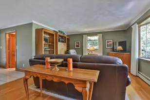 93 Butler Ave, Wakefield, MA 01880 - Photo 9