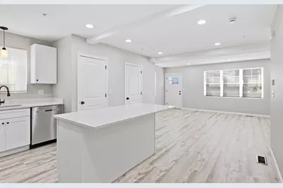 61 Parker St #2, Springfield, MA 01151 - Photo 1