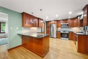28 Evergreen Ave, Braintree, MA 02184 - Photo 5