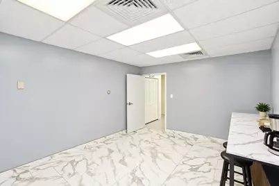 21 Mainline Dr, Westfield, MA 01085 - Photo 17