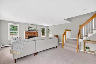 8 Craig St #8, Plymouth, MA 02360 - Photo 9