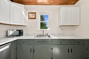 14 Emerson St, Medford, MA 02155 - Photo 9