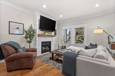 197 Brookside Pkwy, Medford, MA 02155 - Photo 7