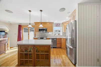 17 Grove Ave, Holbrook, MA 02343 - Photo 3