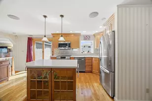 17 Grove Ave, Holbrook, MA 02343 - Photo 3