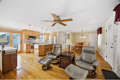 17 Grove Ave, Holbrook, MA 02343 - Photo 9