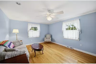 17 Grove Ave, Holbrook, MA 02343 - Photo 15