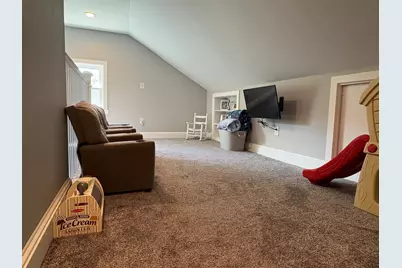 26 Cross St, West Bridgewater, MA 02379 - Photo 13
