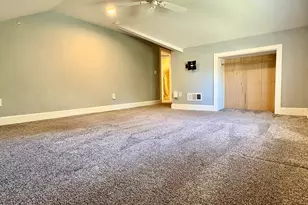26 Cross St, West Bridgewater, MA 02379 - Photo 11