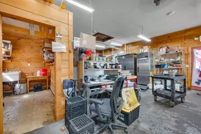 312 Pleasant St, Leicester, MA 01524 - Photo 35