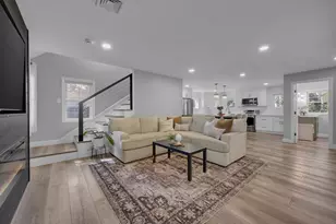 312 Pleasant St, Leicester, MA 01524 - Photo 3