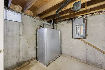 330 Ventura St, Ludlow, MA 01056 - Photo 39