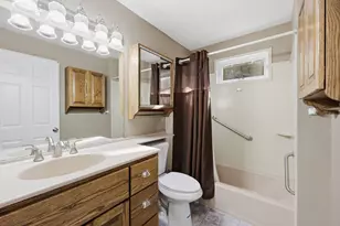 330 Ventura St, Ludlow, MA 01056 - Photo 21