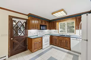 330 Ventura St, Ludlow, MA 01056 - Photo 13