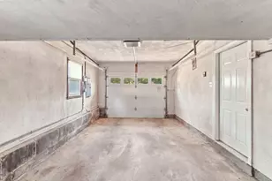 1 Lisa Dr, Woburn, MA 01801 - Photo 25
