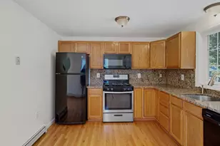 18 Woodland St, Methuen, MA 01844 - Photo 9
