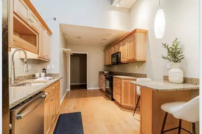 408 Lebanon St #18, Melrose, MA 02176 - Photo 9