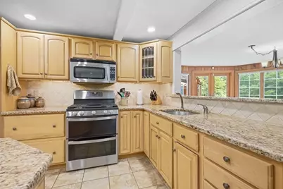 36 Honey Pot Road, Westfield, MA 01085 - Photo 9