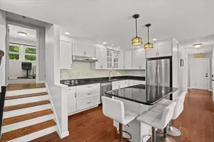 38 Fruit St, Mansfield, MA 02048 - Photo 17