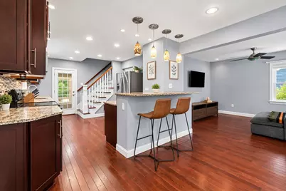 6 Pershing St, Billerica, MA 01862 - Photo 7