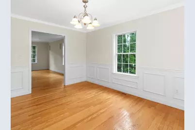 35 Hiawatha Avenue, Waltham, MA 02451 - Photo 13
