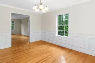 35 Hiawatha Ave, Waltham, MA 02451 - Photo 13