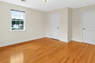 35 Hiawatha Ave, Waltham, MA 02451 - Photo 19