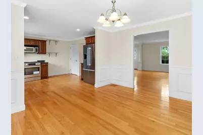 35 Hiawatha Avenue, Waltham, MA 02451 - Photo 11