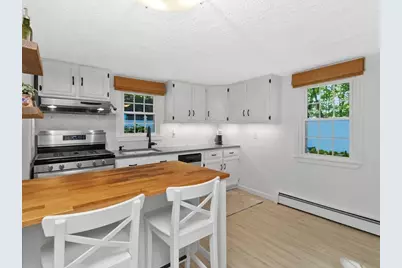 42 Newton Street, Waltham, MA 02453 - Photo 5