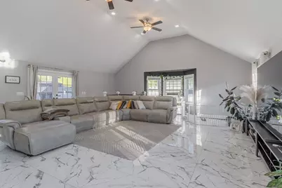 107 Bishop Rd, Fitchburg, MA 01420 - Photo 5