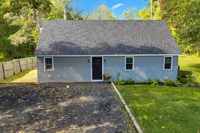 312 Pleasant St, Leicester, MA 01524 - Photo 3