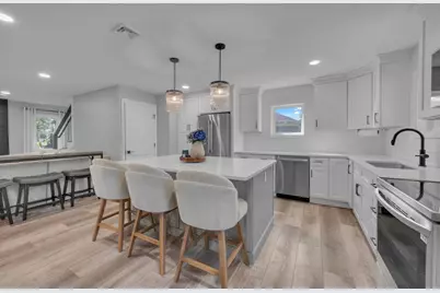 312 Pleasant St, Leicester, MA 01524 - Photo 7