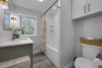 312 Pleasant St, Leicester, MA 01524 - Photo 11