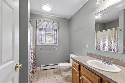 4 Lynde St, Gardner, MA 01440 - Photo 23