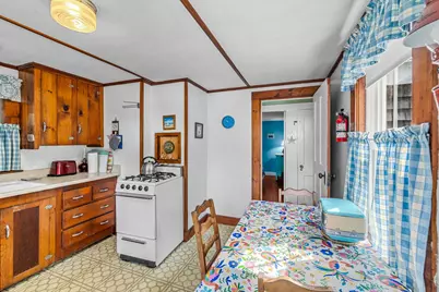 77 Ploughed Neck Rd, Sandwich, MA 02537 - Photo 5