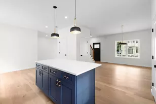 181 Wellington, Fall River, MA 02720 - Photo 7