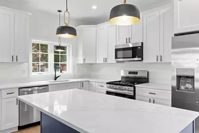 181 Wellington, Fall River, MA 02720 - Photo 5