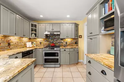 135 Ashland Street, Melrose, MA 02176 - Photo 13