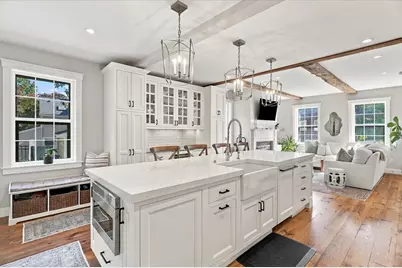 26 Tyng St #A, Newburyport, MA 01950 - Photo 5