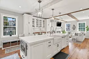 26 Tyng St, Newburyport, MA 01950 - Photo 5
