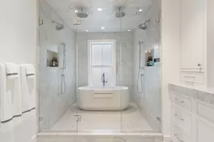 255 W 3rd, Boston, MA 02127 - Photo 15