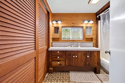 38 Gifford Ave, Dartmouth, MA 02747 - Photo 9